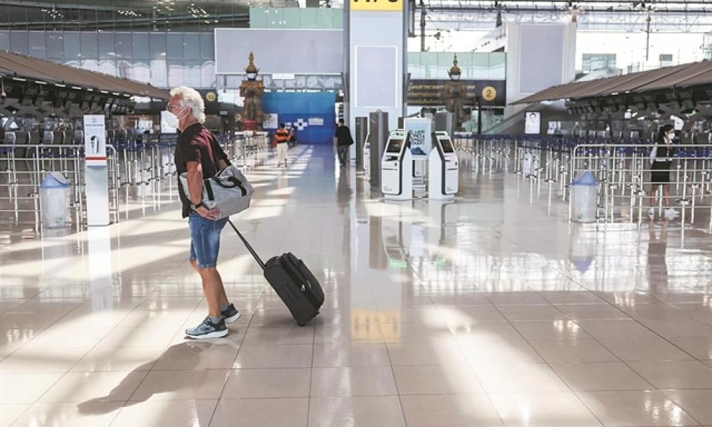 Όμικρον: Σοβαρό πλήγμα στις θαλάσσιες μεταφορές από την νέα μετάλλαξη